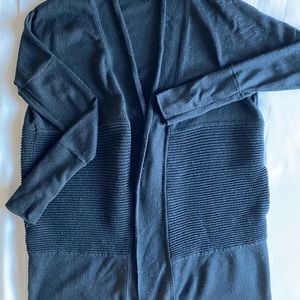 Lululemon Sit in Lotus Wrap ll- Black